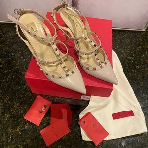 Stunning Valentino Rockstud Pumps - Size 11/41EU - Excellent Condition